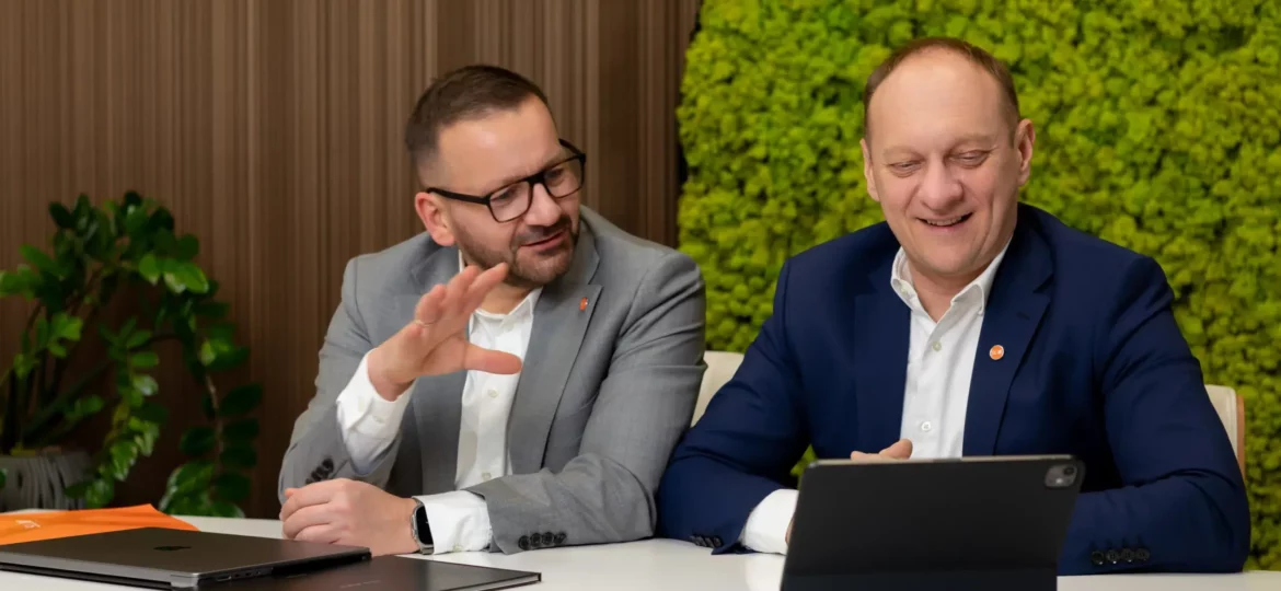 Konrad Stachoń i Marcin Furmaniak - Systemy Audiowizualne SLX